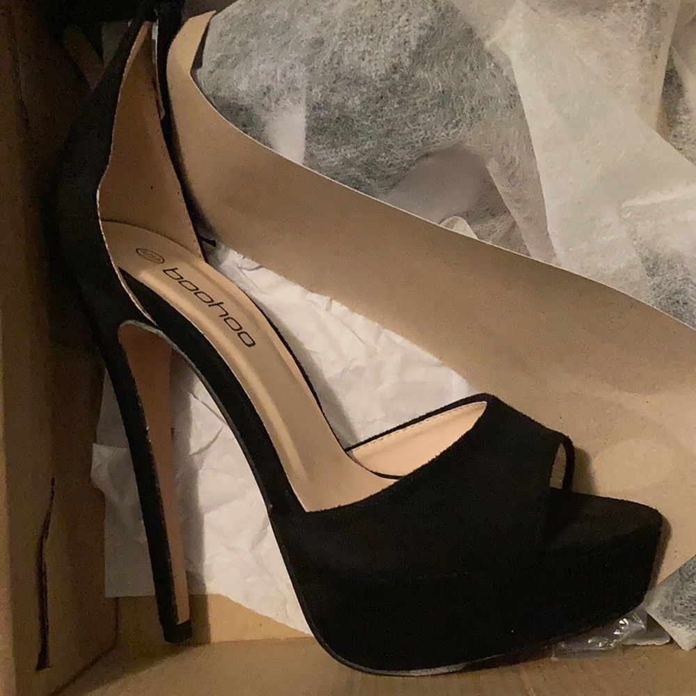 Brand new platform heels with box